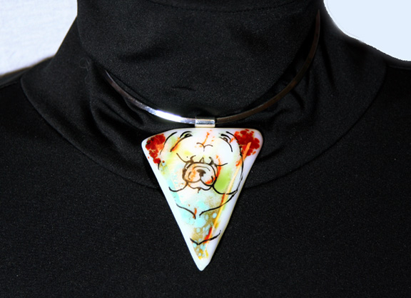 GLAZEDTILEONNECK.jpg